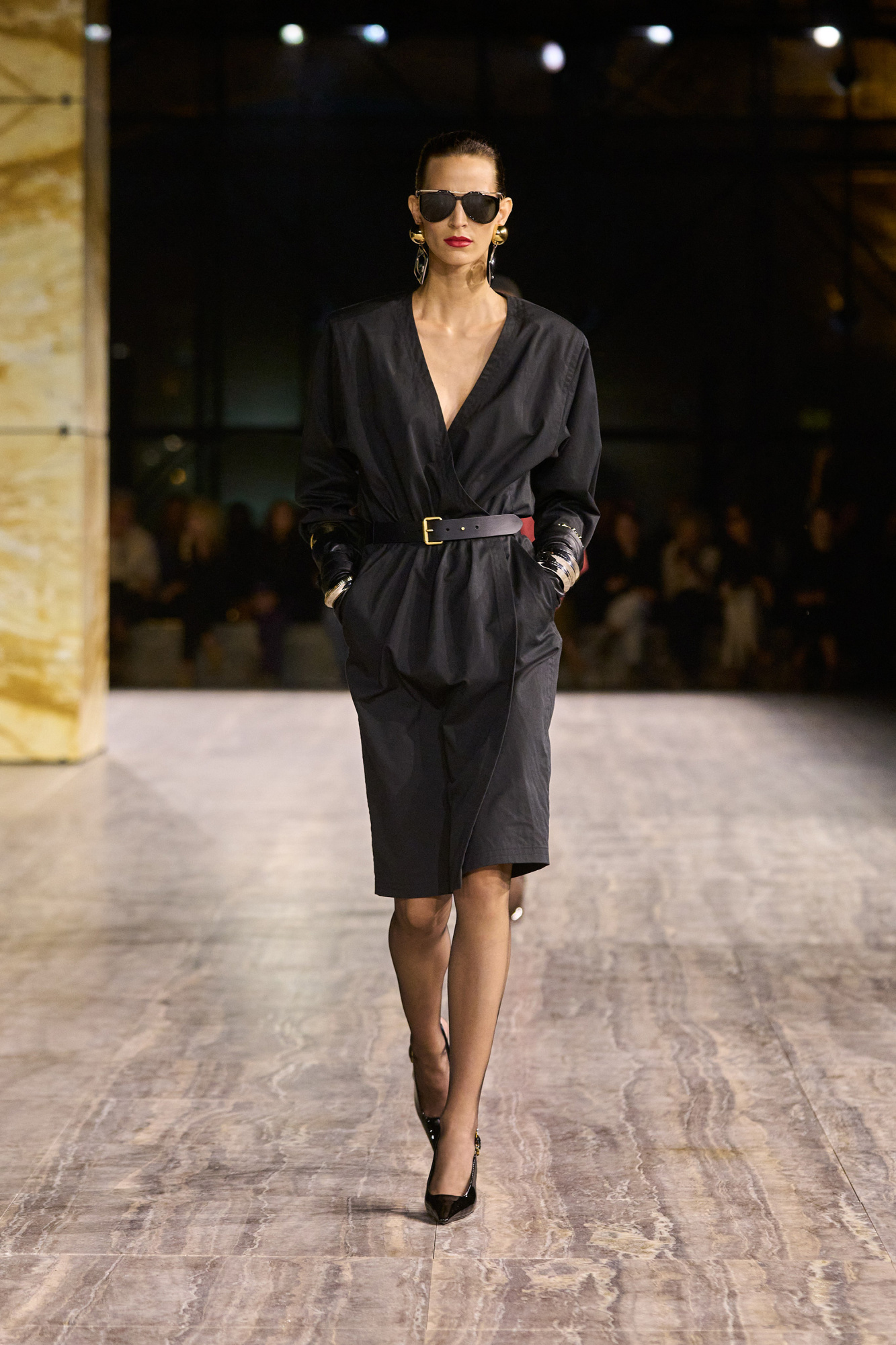 Black Dress with belt Saint Laurent - Vitkac AS